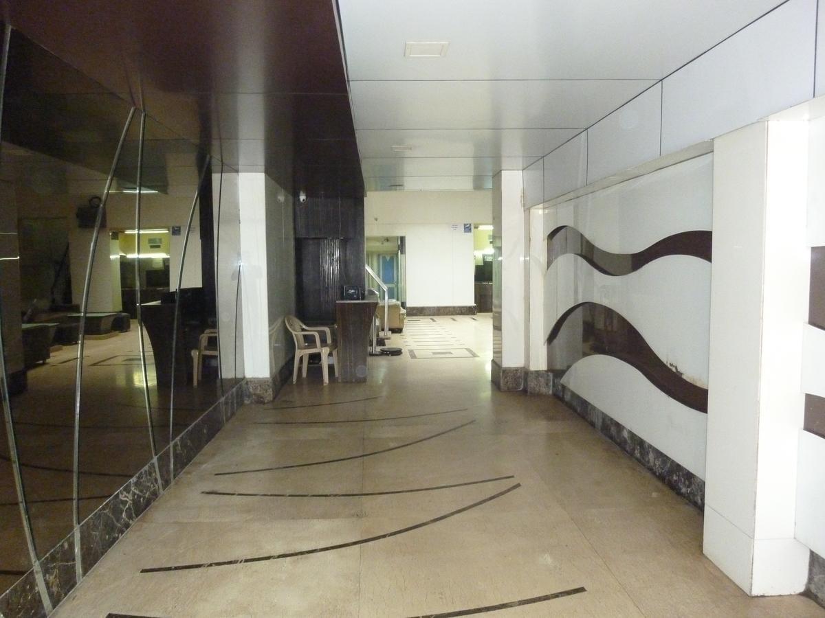 Hotel Stars Мумбаи Экстерьер фото